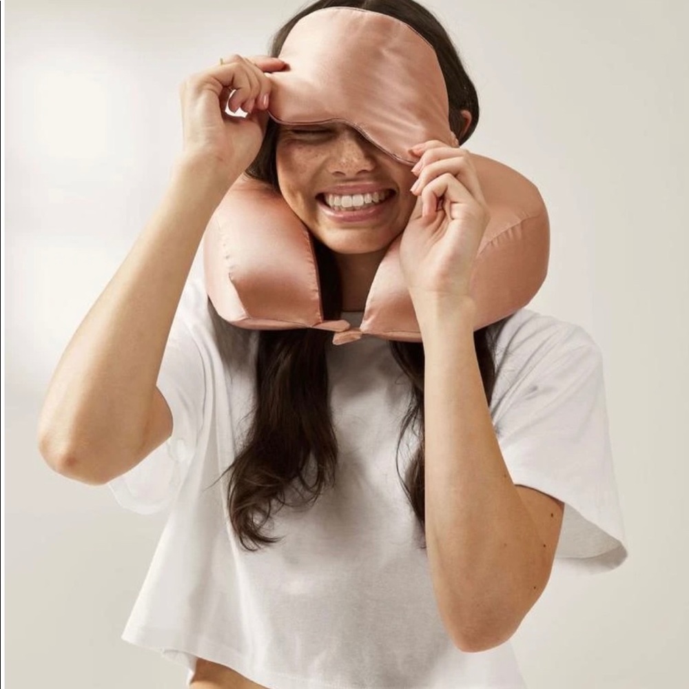 CAL PAK NWT ROSE NECK PILLOW